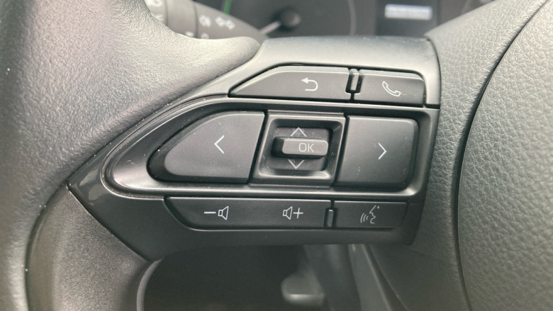 Toyota Yaris 1.5 Hybrid Icon 5dr CVT Hybrid Hatchback